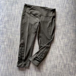 Athleta Capris yoga pants
